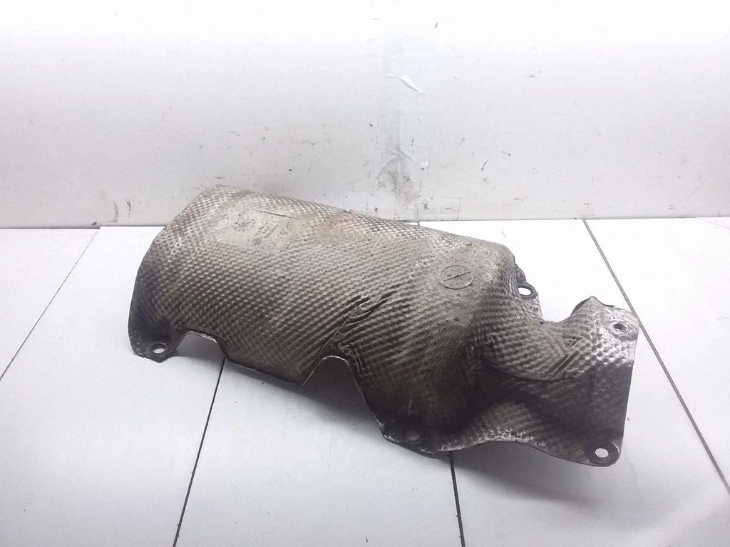 Exhaust heat shield 55208003