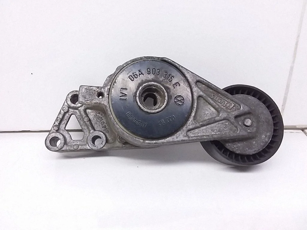 Alternator belt tensioner – Audi A3 S3 8L (1996-2003)