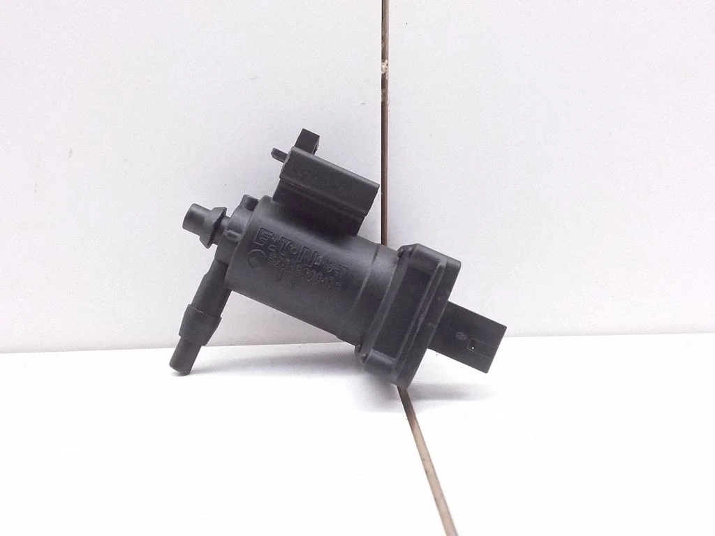 Brake central valve – Mercedes-Benz C-Class W203 (2000-2007)