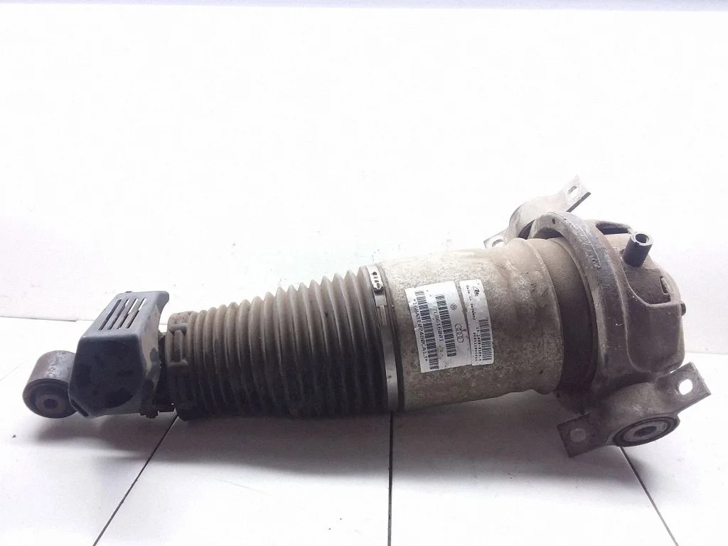 Air suspension rear shock absorber – Audi Q7 4L (2005-2015)