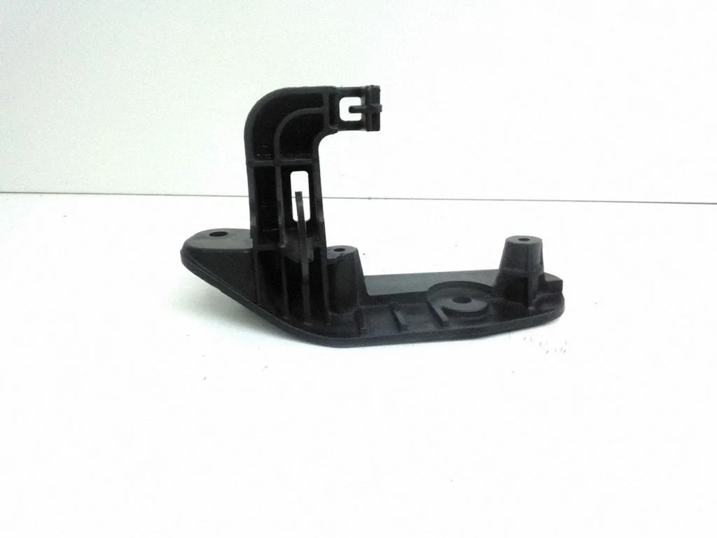 Air filter cleaner box bracket assembly – Volvo V50 (2004-2007)