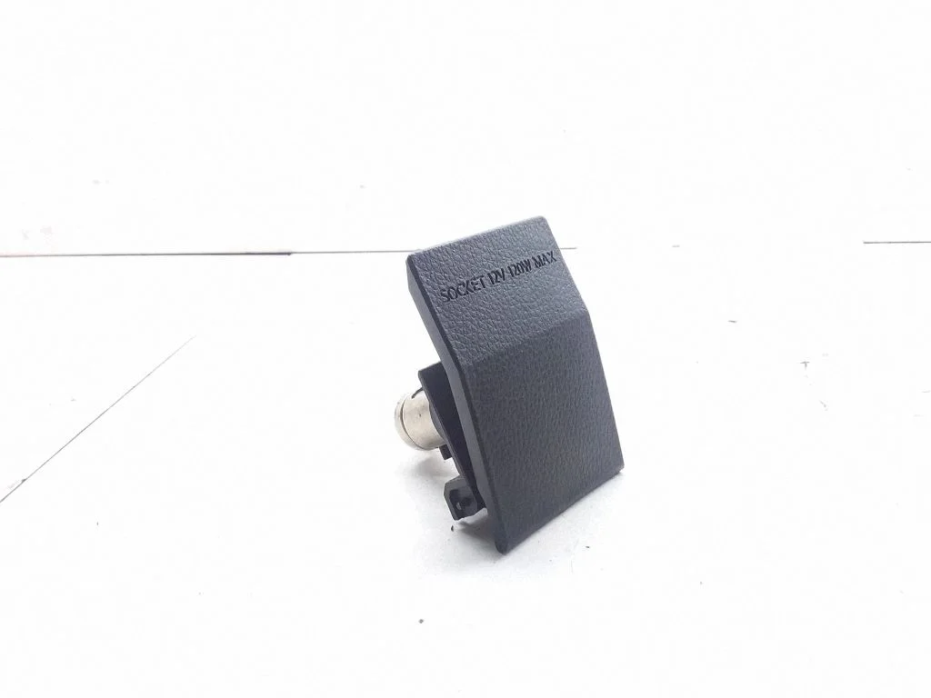 12 V pesa (taga)