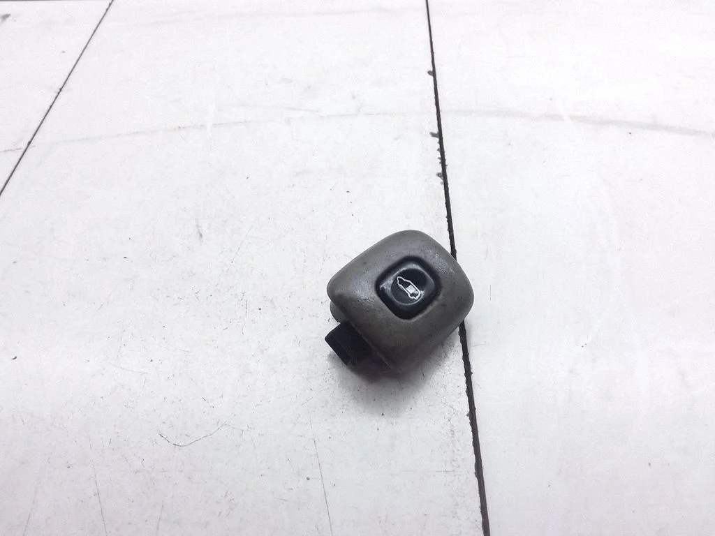 Electric sliding door switch – Chrysler Voyager (2004-2007)