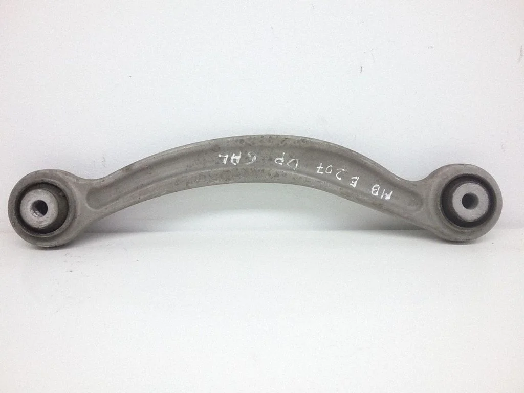 Rear traction arm rod 20409F12