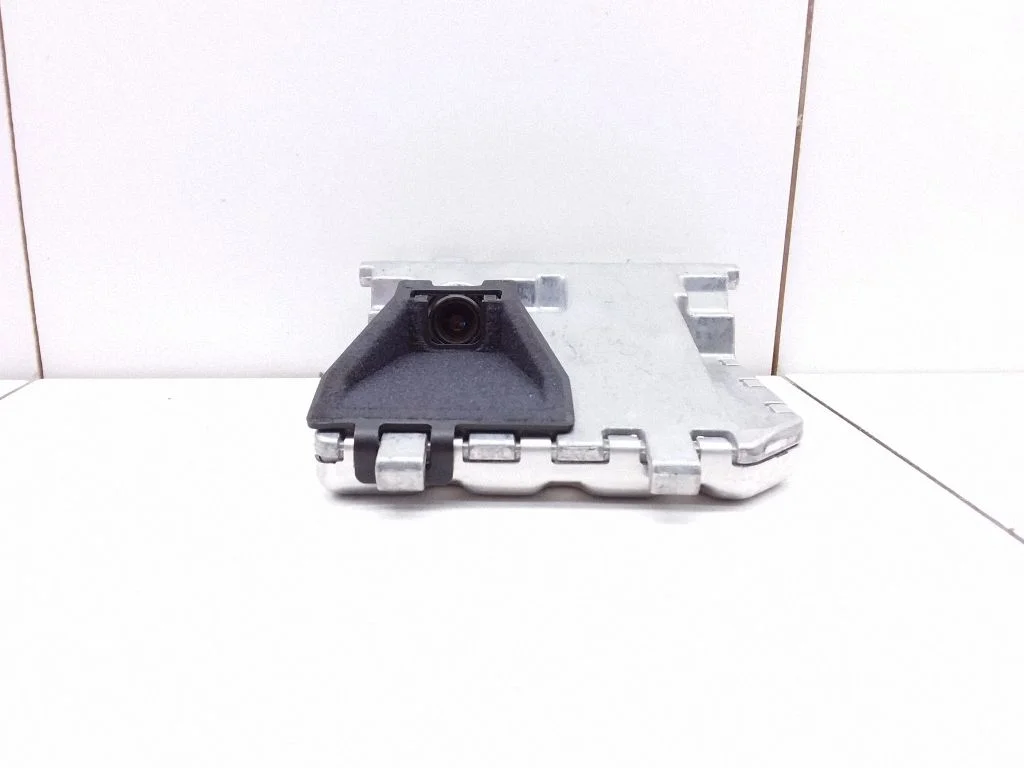 Windshield/windscreen camera – Mercedes-Benz C-Class AMG W204 (2007-2014)