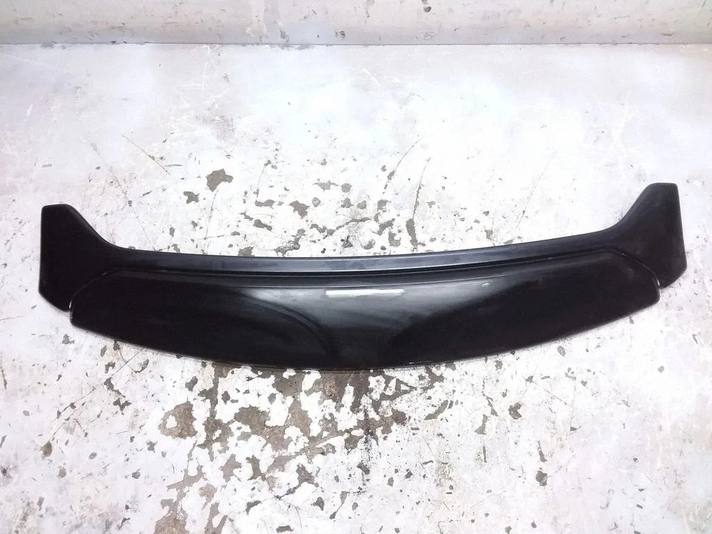 Tailgate/trunk spoiler – Volvo S40, V40 (1995-2004)