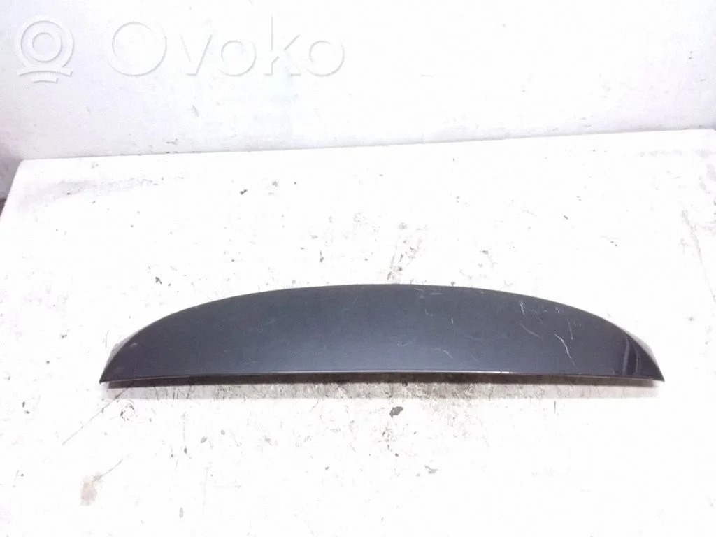 Tailgate/trunk spoiler – Toyota Avensis T250 (2003-2006)