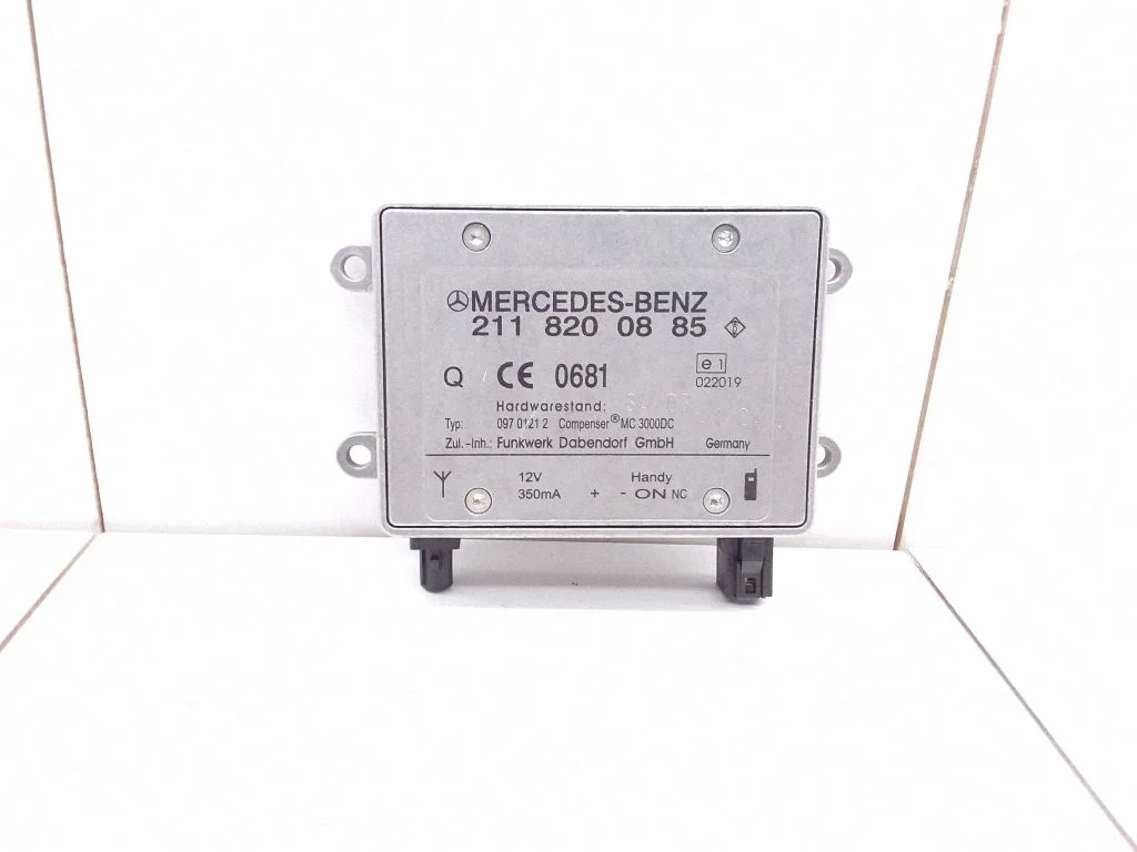 Antenni juhtplokk – Mercedes-Benz E-klass W211 (2002-2009)