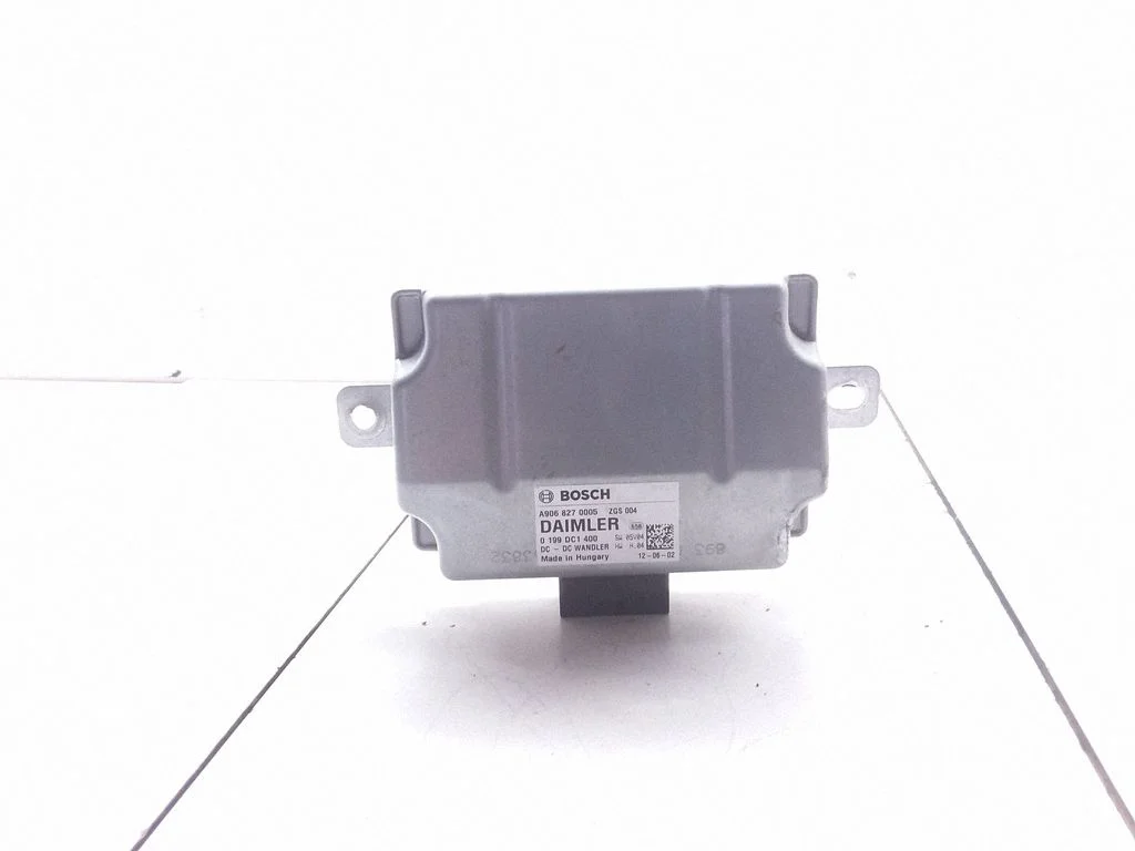 Voltage converter/converter module – Mercedes-Benz Sprinter W906 (2006-2018)