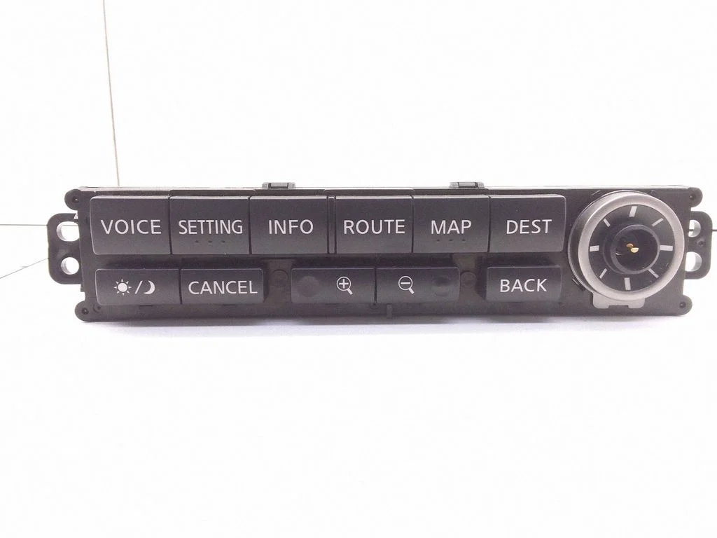 A set of switches – Nissan X-Trail T30 (2001-2007)