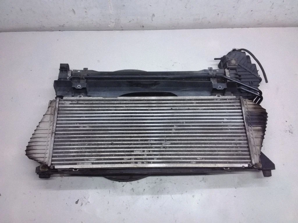 Radiator set – Mercedes-Benz Sprinter W901 W902 W903 W904 (1995-2007)