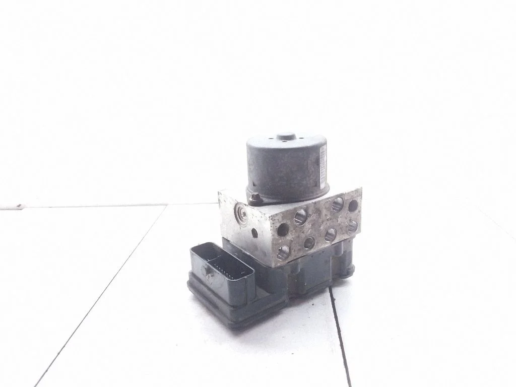 ABS block – Ford S-MAX (2006-2015)