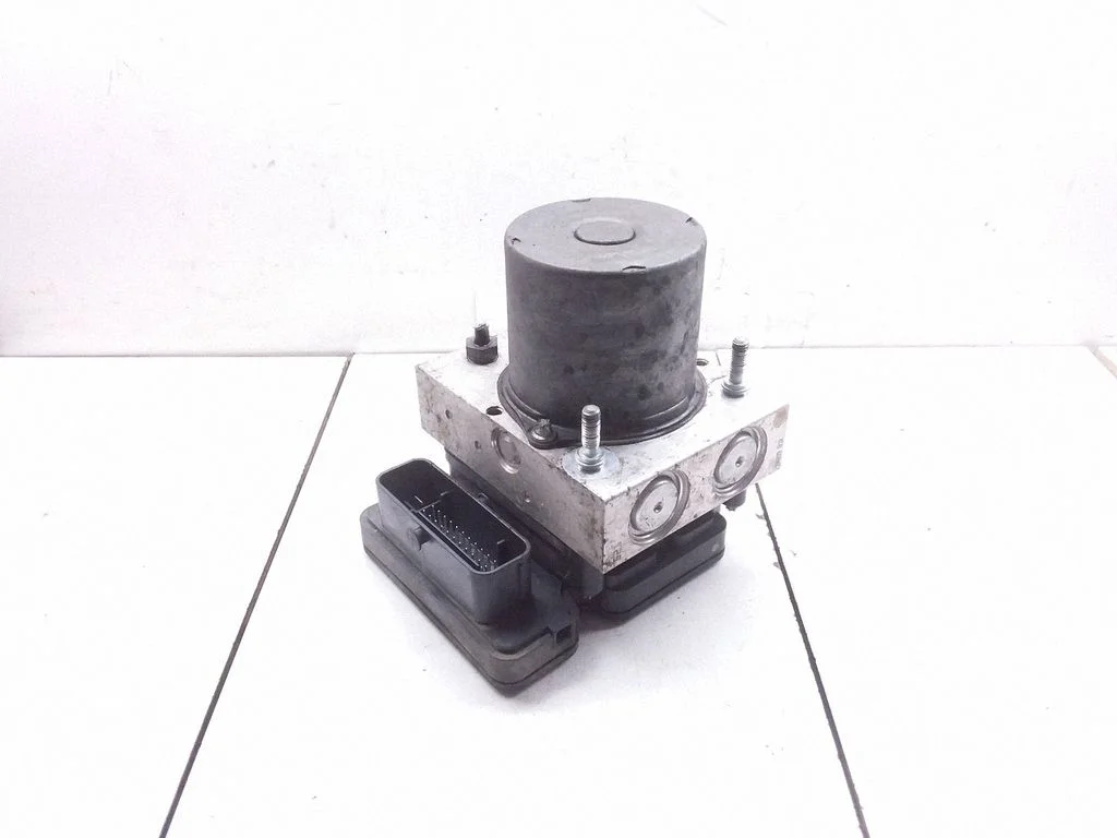 ABS block – Mercedes-Benz Sprinter W906 (2006-2018)