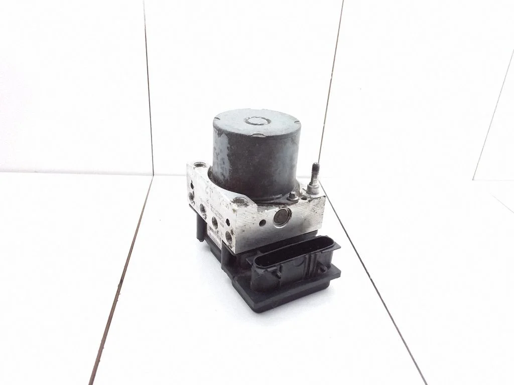 Pompa ABS – Subaru Legacy (2004-2006)