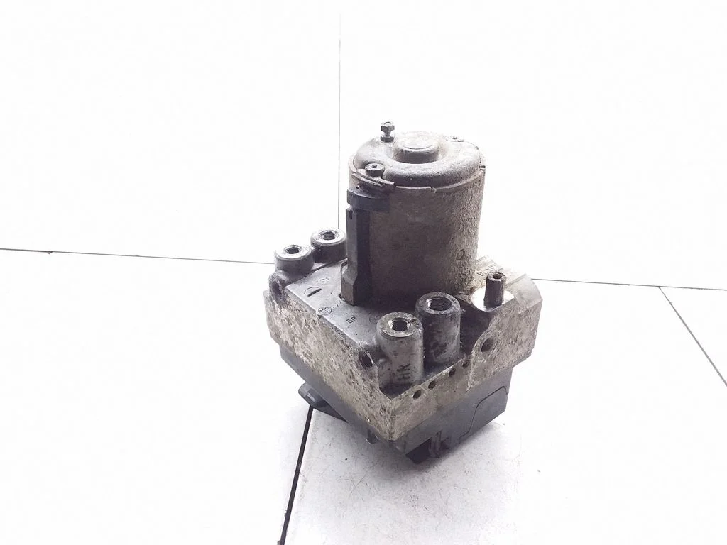 Pompa ABS – Audi A6 S6 C4 4A (1994-1997)