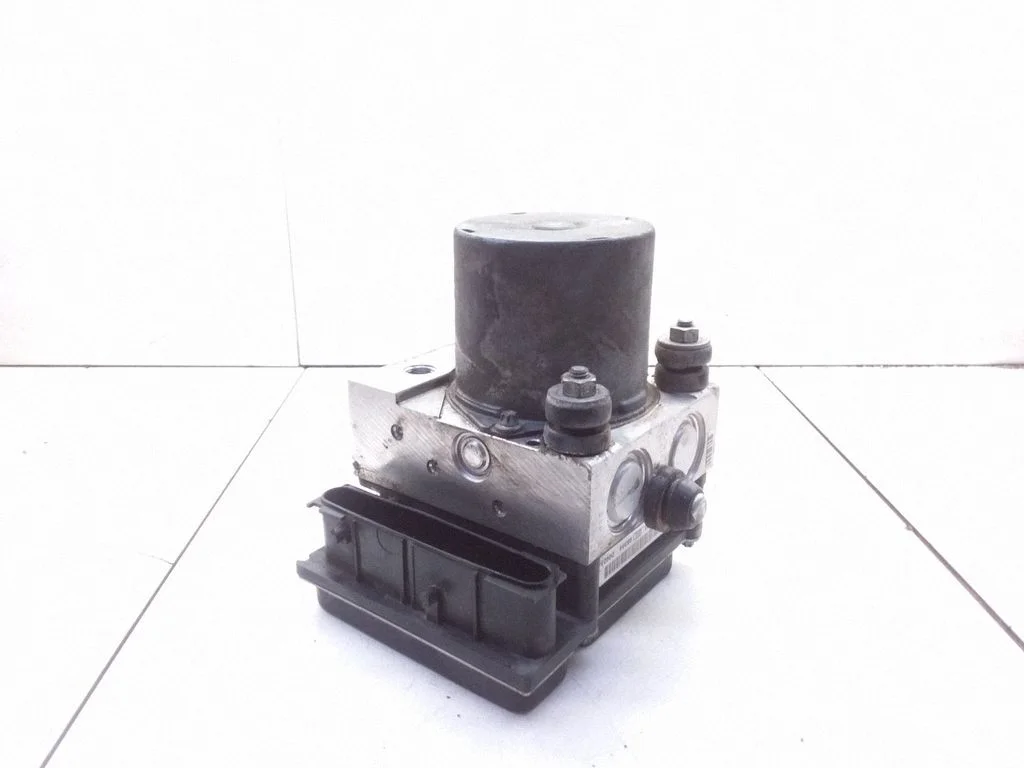 ABS block – Subaru Forester SH (2008-2013)