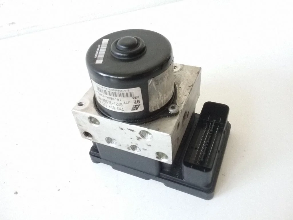 ABS bloks 7M3907379D