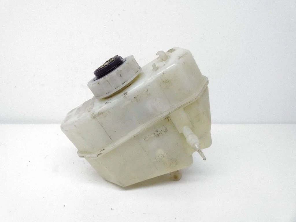 Pidurivedeliku paisupaak – BMW 3-seeria E46 (1998-2005)