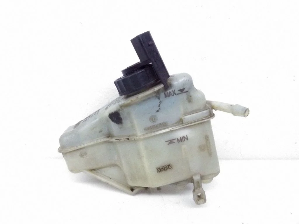 Brake fluid reservoir 1K2611301B