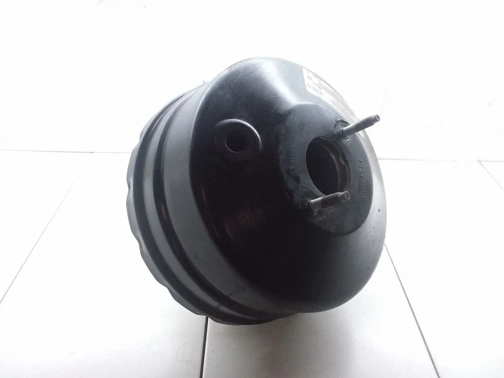 Brake booster P5273912AA
