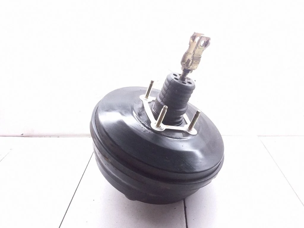 Brake booster – Subaru Legacy (2004-2006)