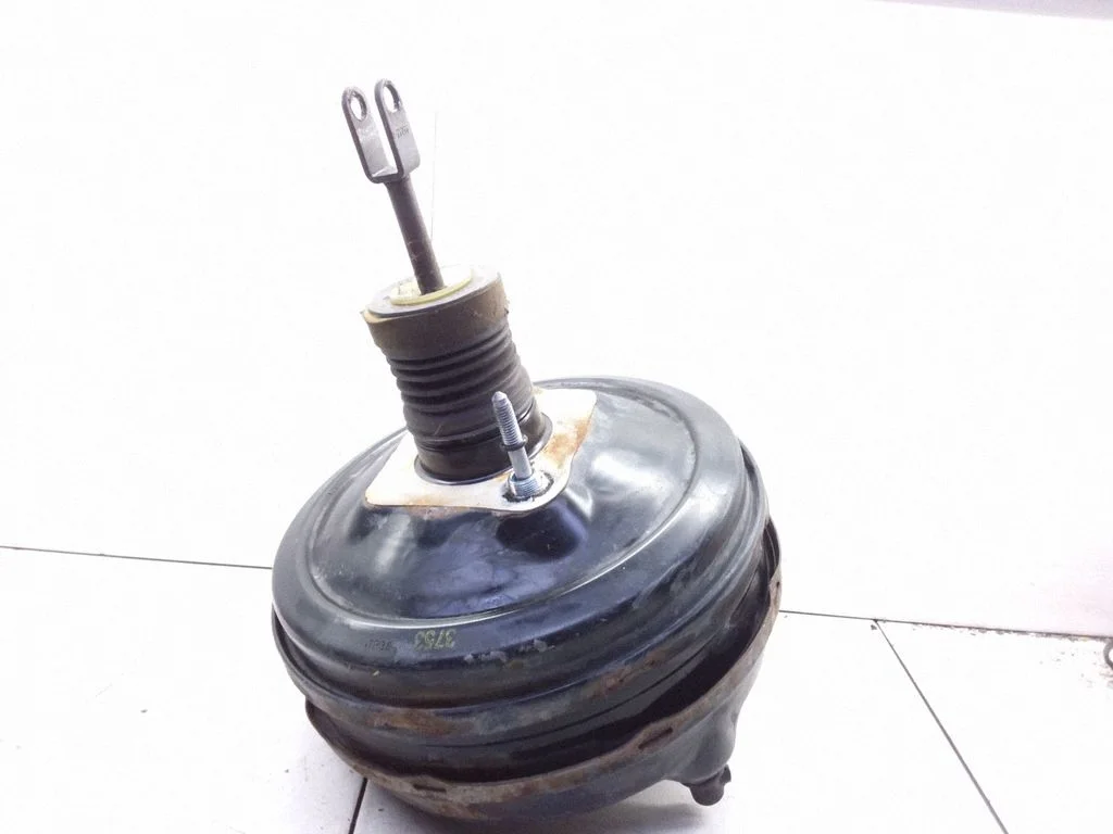 Serwo hamulcowe 13126710