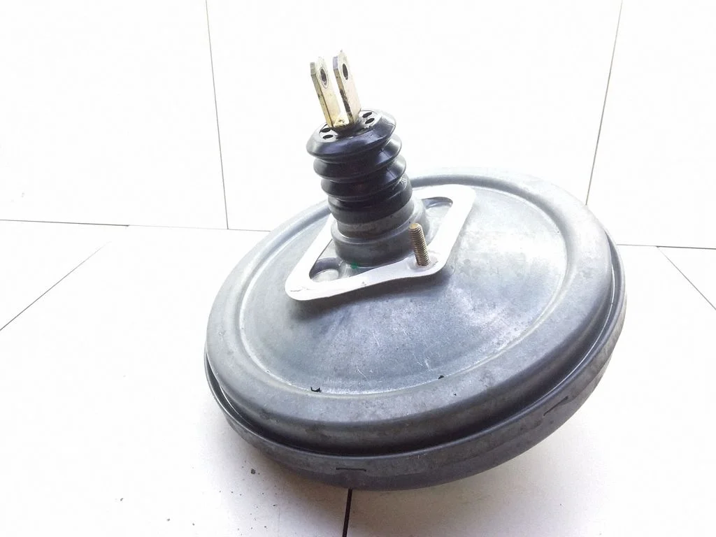 Brake booster – Mercedes-Benz C-Class AMG W202 (1993-2000)