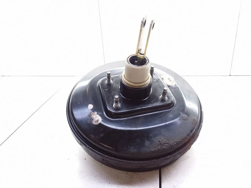 Brake booster – Volvo S40, V40 (1995-2004)