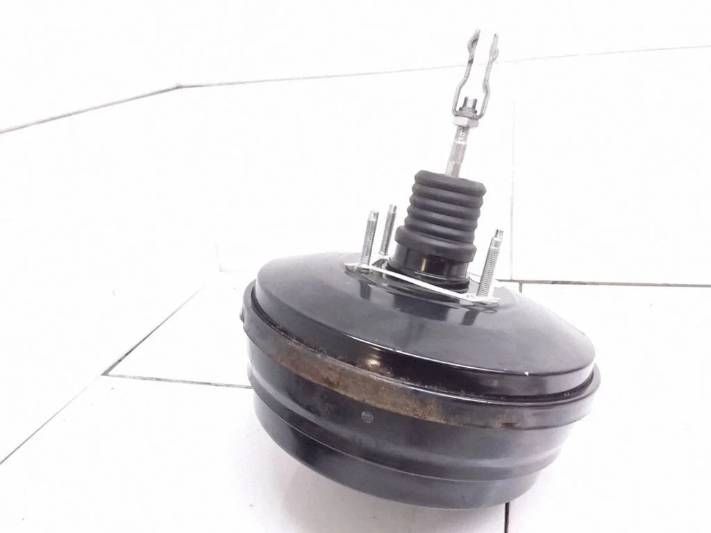 Brake booster – Subaru Outback (2007-2009)