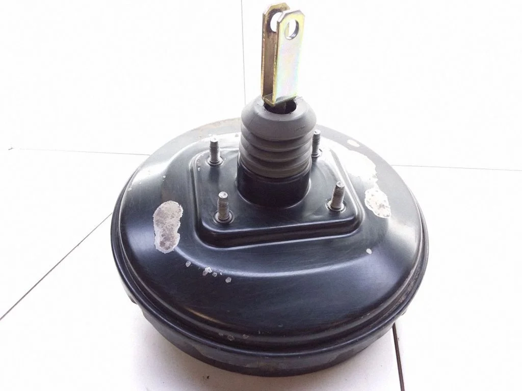 Brake booster – Volvo S40, V40 (1995-2004)