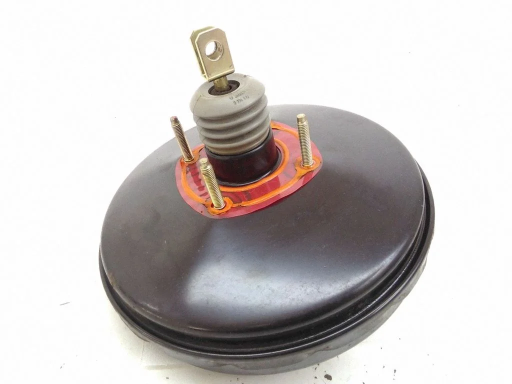 Brake booster – Ford Focus (1998-2004)