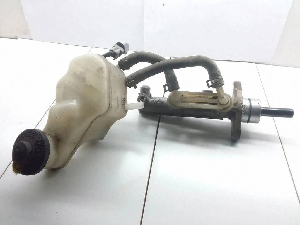 Pompa hamulcowa – Toyota Avensis Verso (2001-2009)