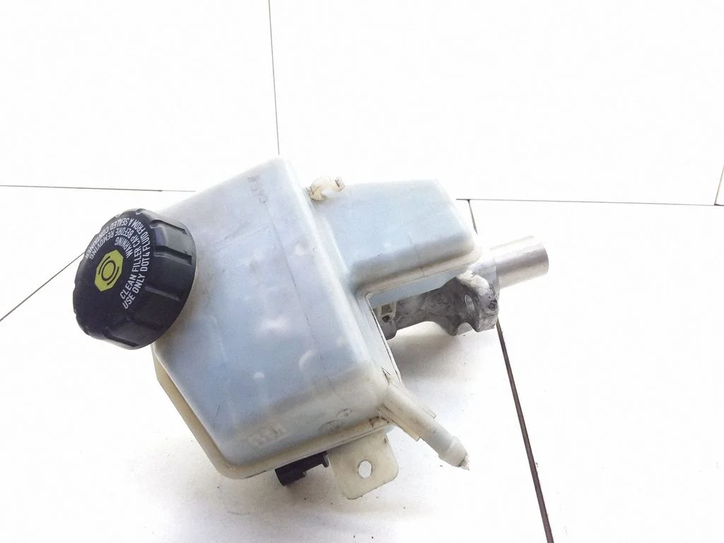 Master brake cylinder – Opel Zafira B (2005-2014)
