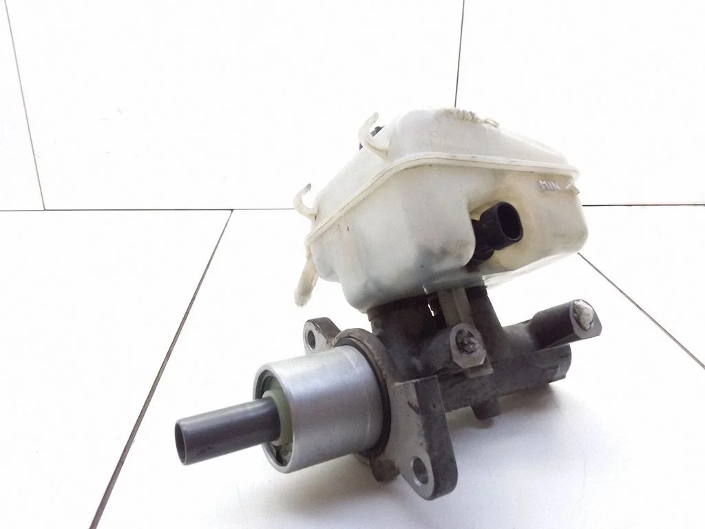 Master brake cylinder – Opel Astra G (1998-2009)