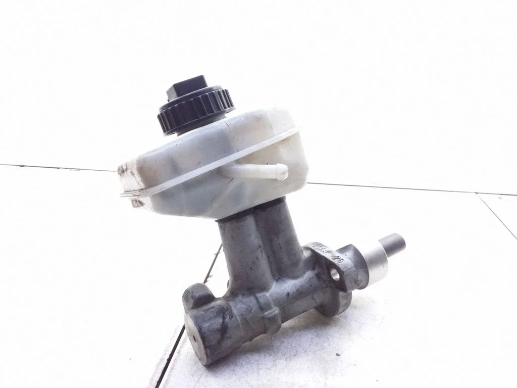 Master brake cylinder 5551