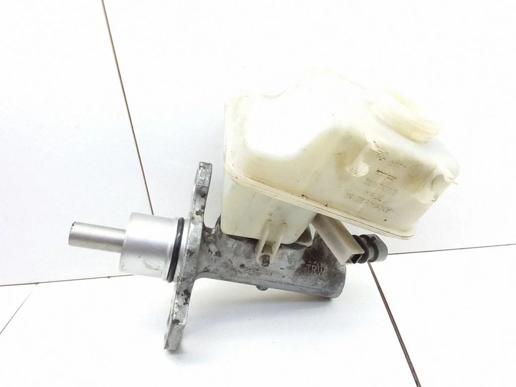 Master brake cylinder – Opel Vectra C (2002-2005)
