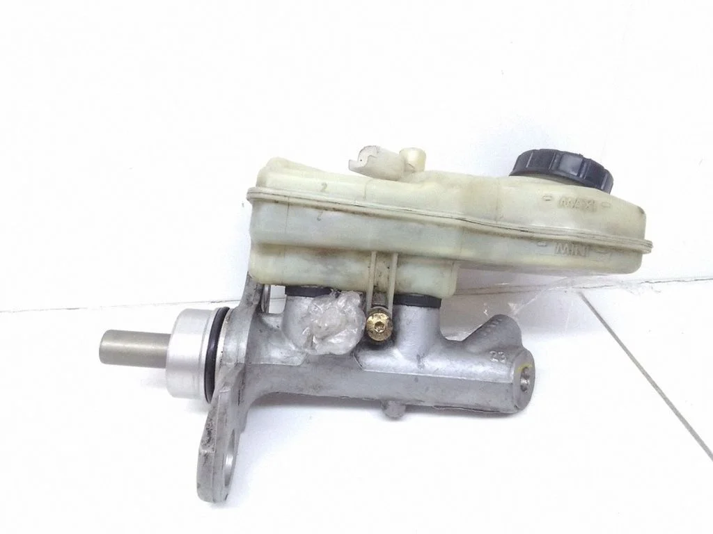 Master brake cylinder – Renault Megane II (2002-2005)