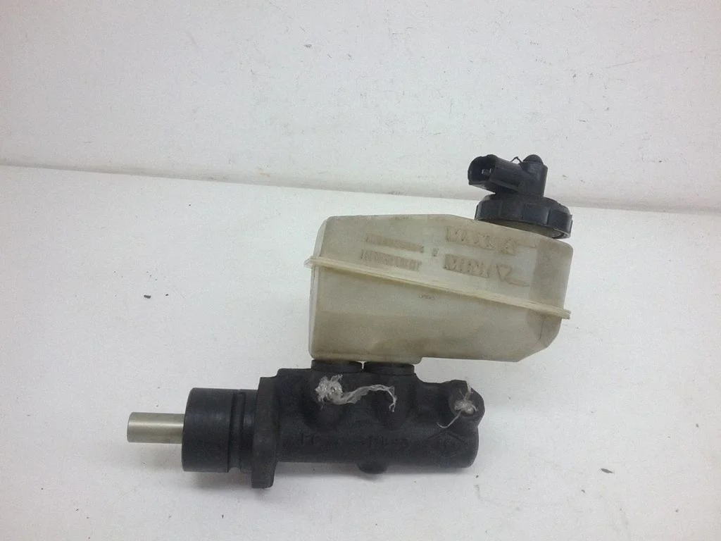Master brake cylinder – Renault Scenic I (1996-2003)