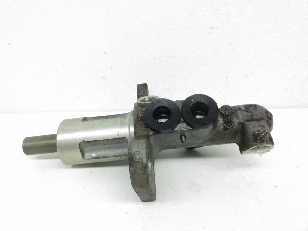 Master brake cylinder – Volkswagen Touran I (2003-2010)