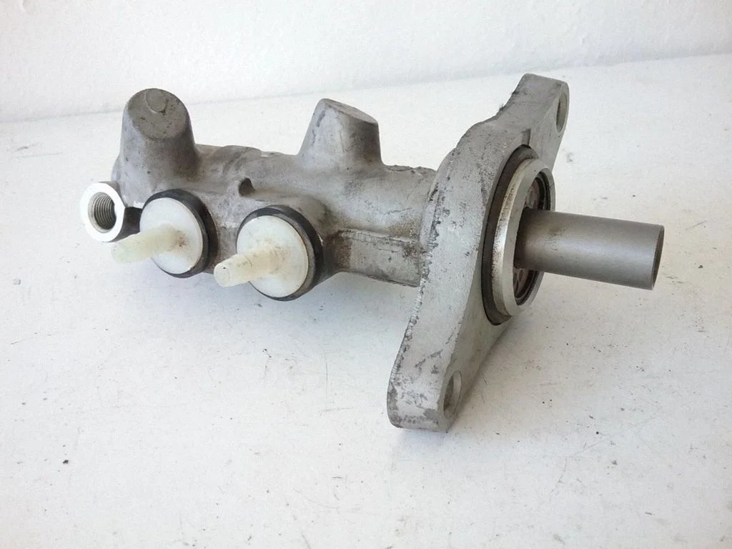 Master brake cylinder – Audi A4 S4 B6 8E 8H (2001-2005)