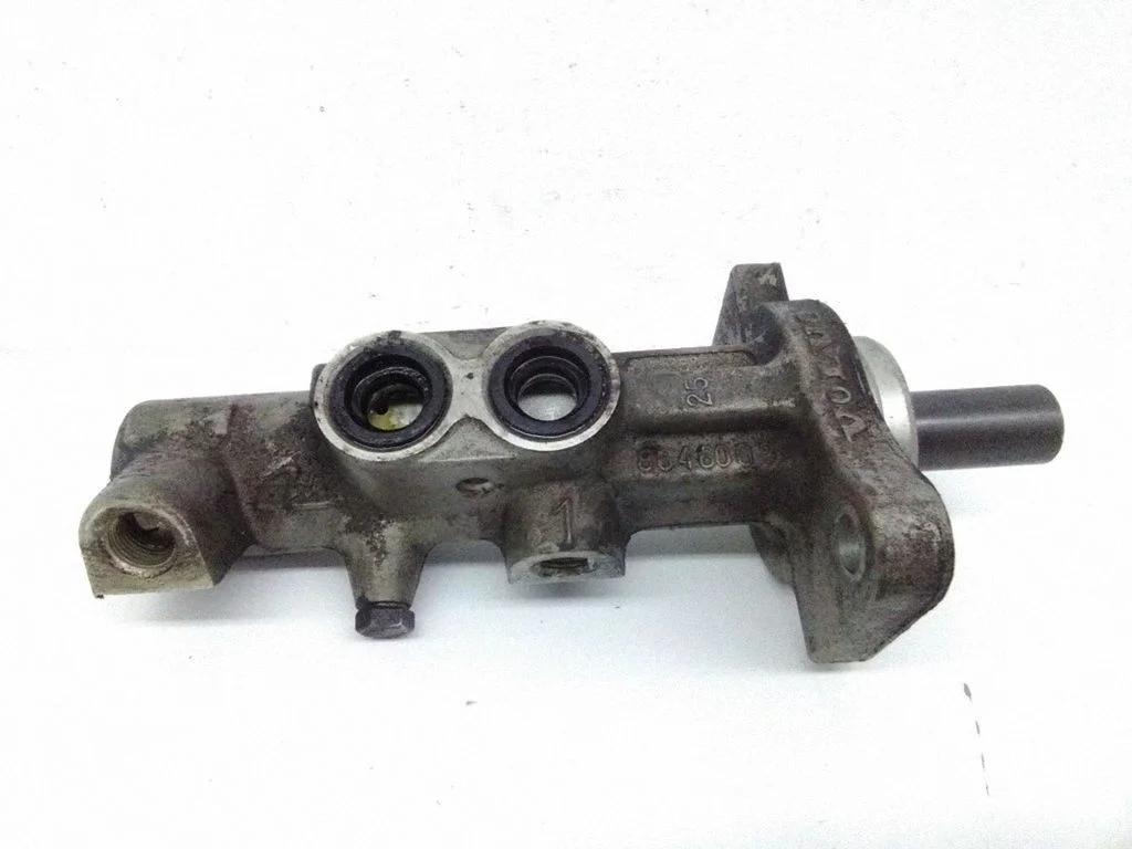 Master brake cylinder – Volvo V70 (2000-2004)