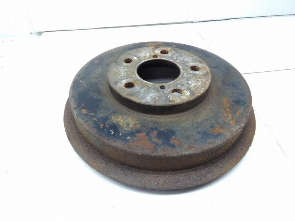 Piduritrummel (tagumine) – Subaru Forester SF (2000-2003)
