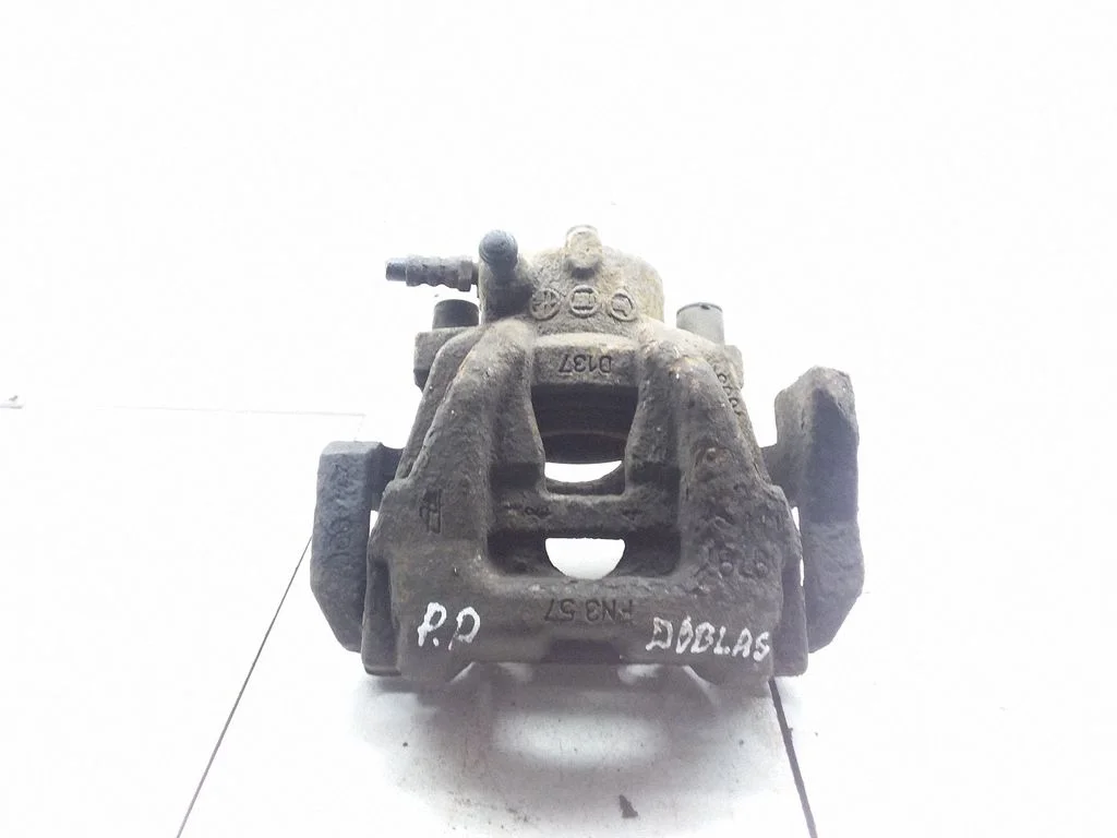 Zacisk hamulcowy przedni – Fiat Doblo (2010-2022)