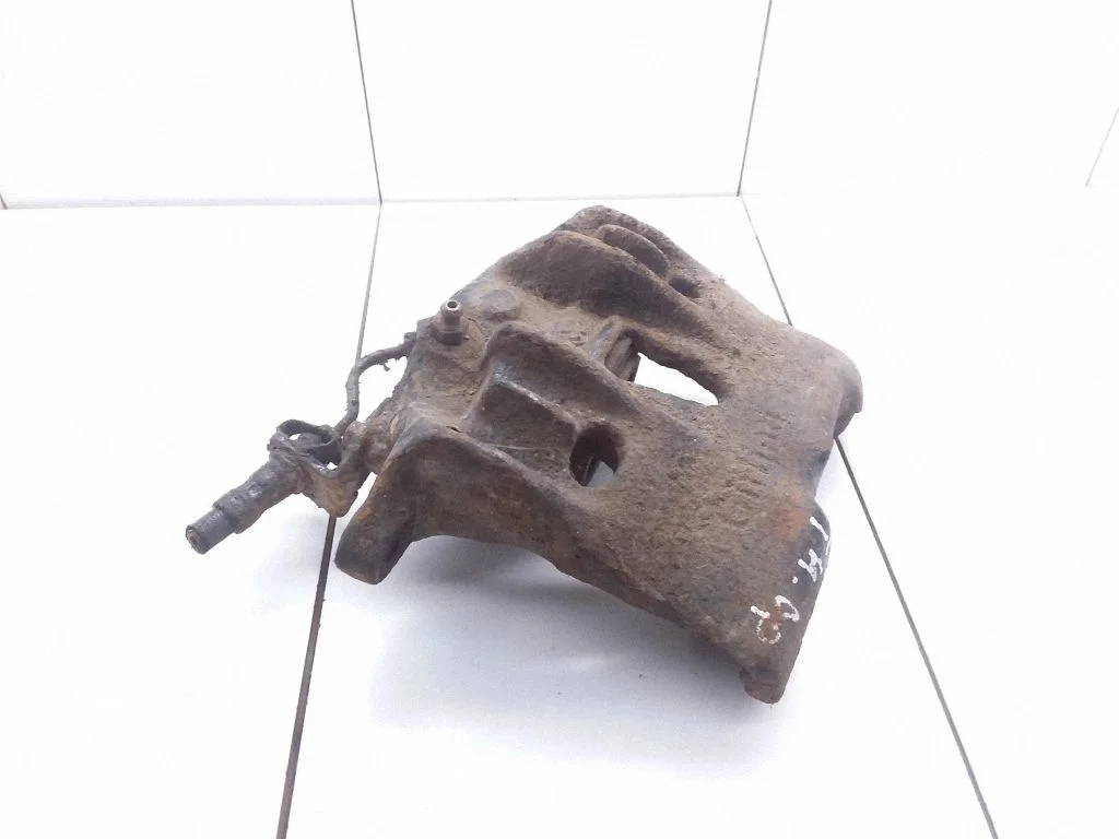 Front brake caliper – Volkswagen Transporter - Caravelle T4 (1991-2003)
