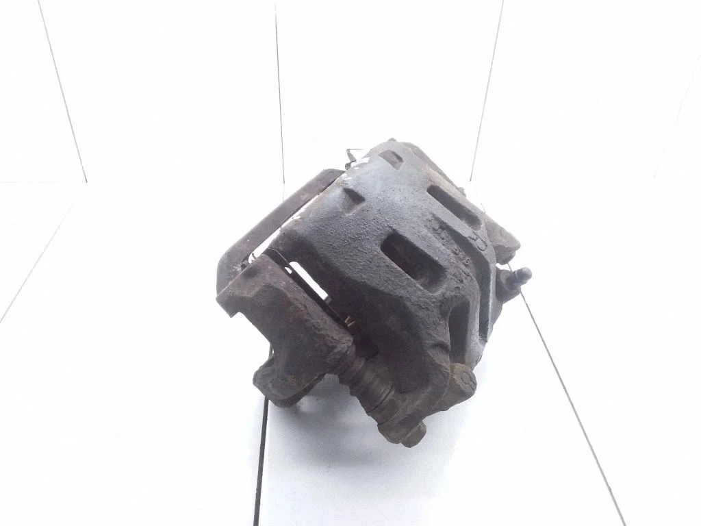 Zacisk hamulcowy przedni – Nissan Murano Z50 (2002-2008)