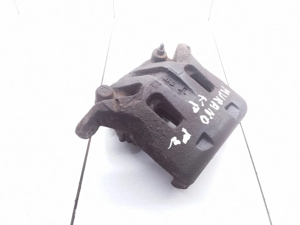 Zacisk hamulcowy przedni – Nissan Murano Z50 (2002-2008)