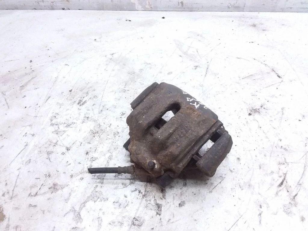 Front brake caliper – front left