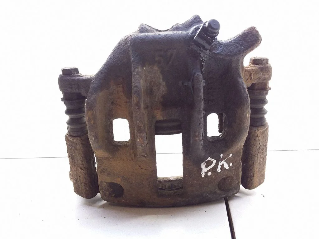 Front brake caliper – Peugeot 406 (1996-1999)