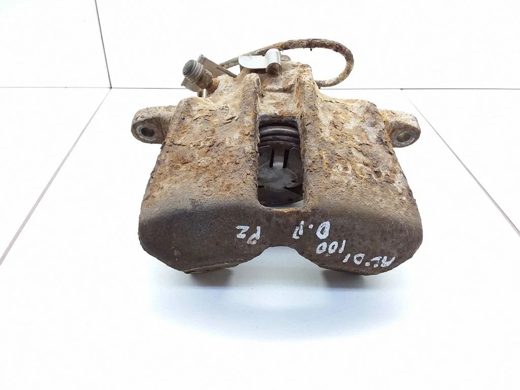 Front brake caliper – Audi 100 200 5000 C3 (1982-1991)