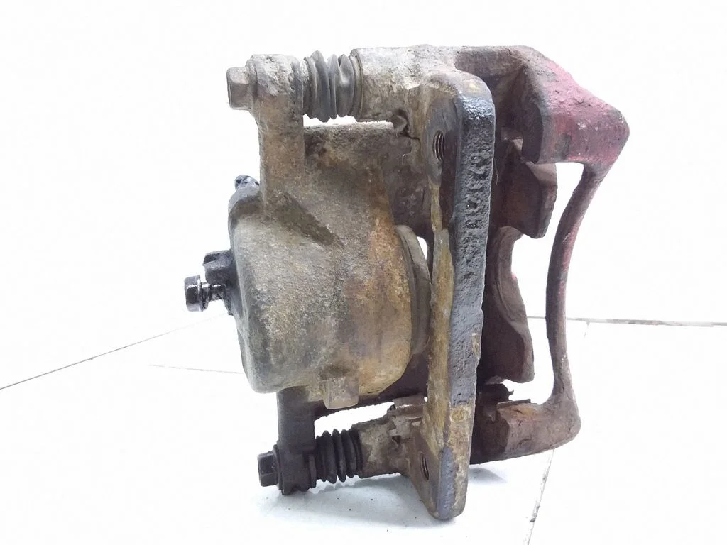 Front brake caliper – Honda Accord (1994-1998)